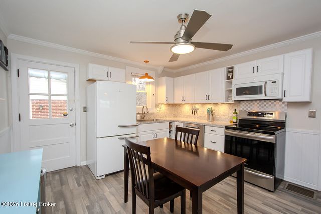 2219 Lancashire Ave, Louisville, KY 40205