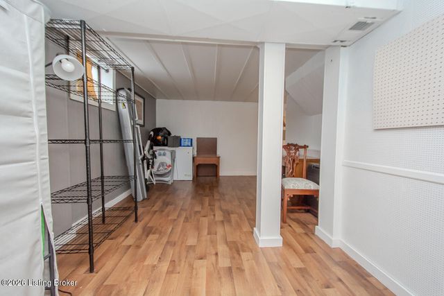 2219 Lancashire Ave, Louisville, KY 40205