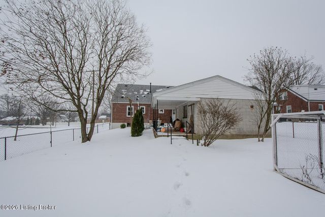 2219 Lancashire Ave, Louisville, KY 40205