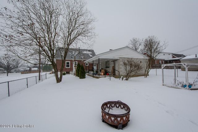 2219 Lancashire Ave, Louisville, KY 40205