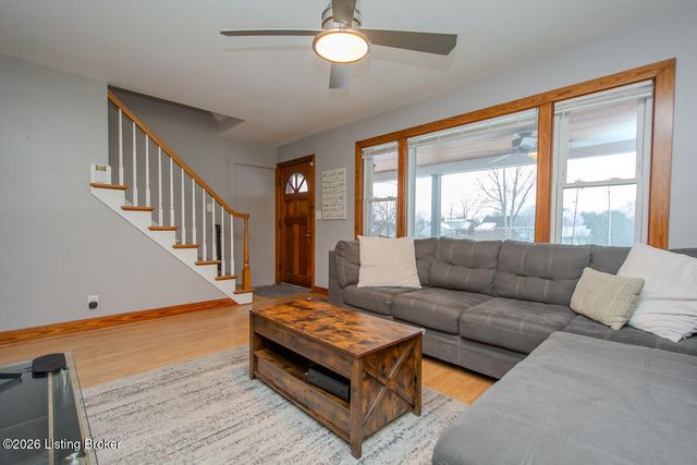 2219 Lancashire Ave, Louisville, KY 40205