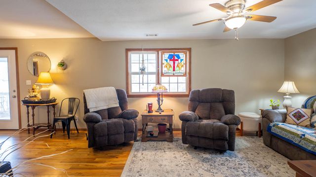 1145 Broadleaf Road, Mammoth Spring, AR 72554