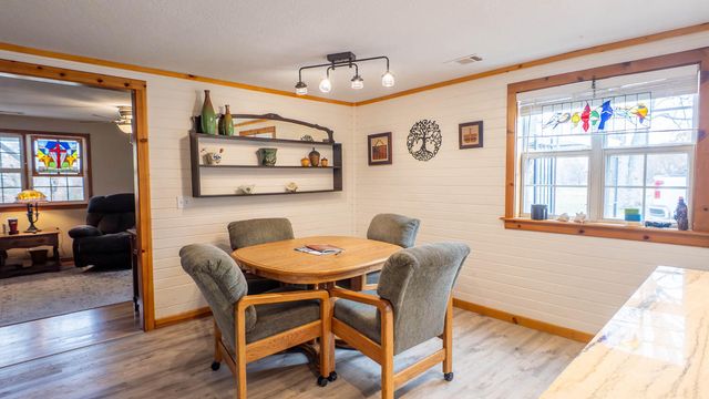 1145 Broadleaf Road, Mammoth Spring, AR 72554