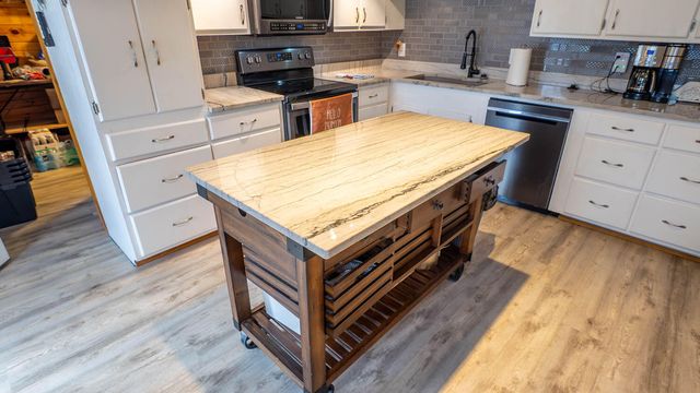 1145 Broadleaf Road, Mammoth Spring, AR 72554