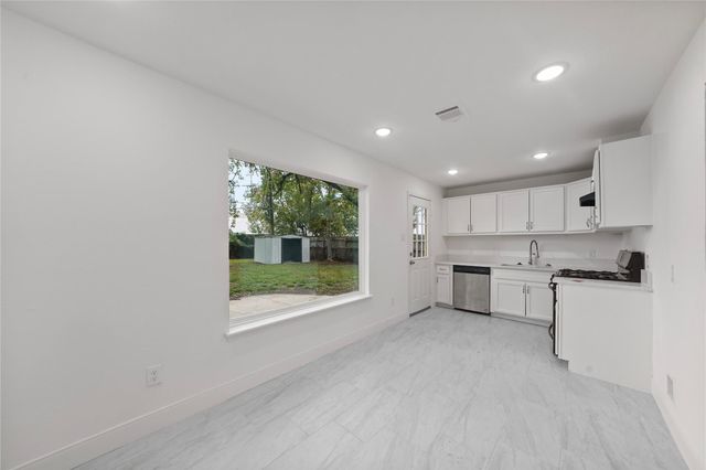 2313 Ingersol Avenue, Pasadena, TX 77506