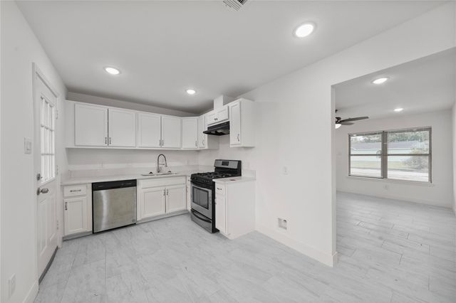 2313 Ingersol Avenue, Pasadena, TX 77506