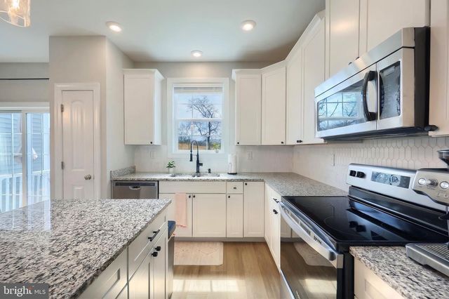 54 COOP LN, Hanover, PA 17331