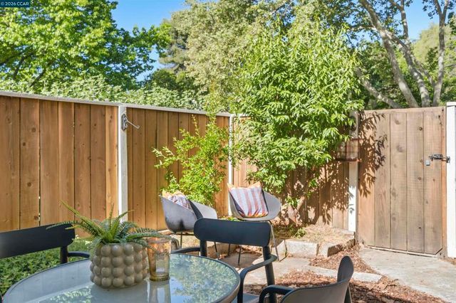 4203 Dubhe Ct, Concord, CA 94521