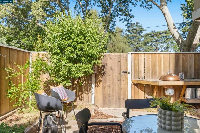 4203 Dubhe Ct, Concord, CA 94521