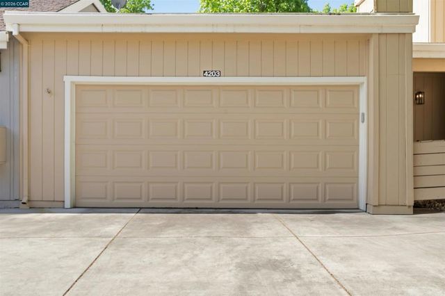 4203 Dubhe Ct, Concord, CA 94521