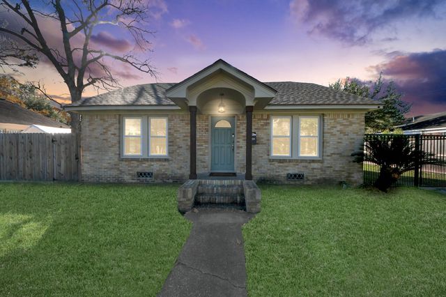 516 Eleanor Street, Houston, TX 77009