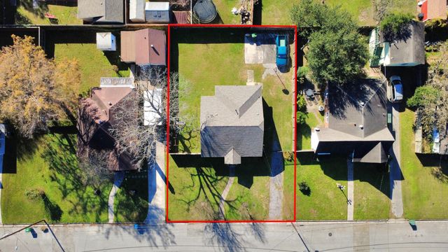 516 Eleanor Street, Houston, TX 77009