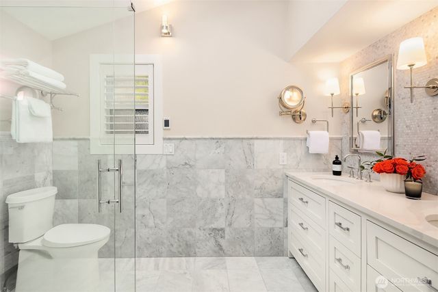 9642 Hilltop Road, Bellevue, WA 98004