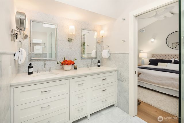 9642 Hilltop Road, Bellevue, WA 98004