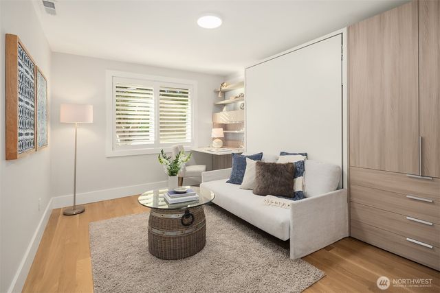 9642 Hilltop Road, Bellevue, WA 98004