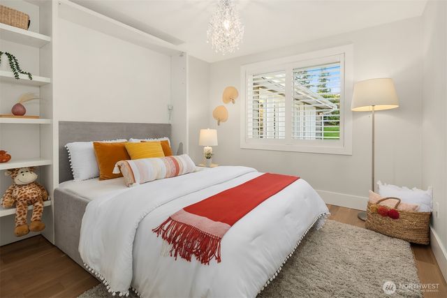 9642 Hilltop Road, Bellevue, WA 98004