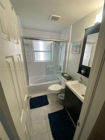 1740 NE 56th St, Fort Lauderdale, FL 33334