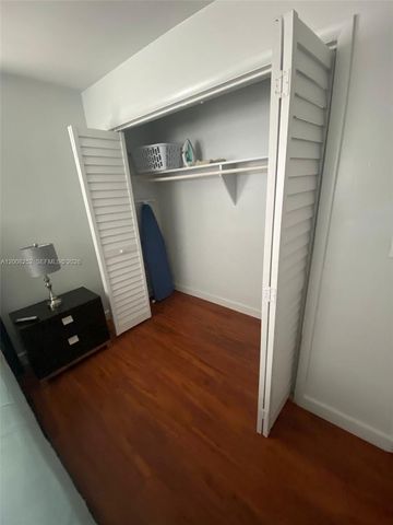 1740 NE 56th St, Fort Lauderdale, FL 33334