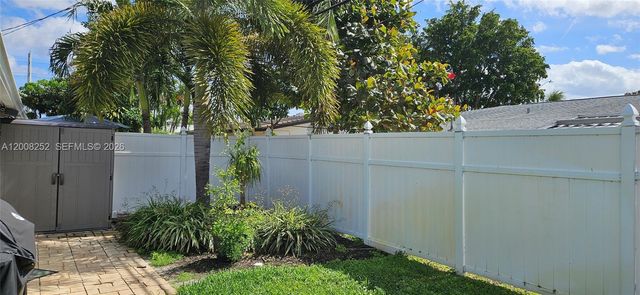 1740 NE 56th St, Fort Lauderdale, FL 33334