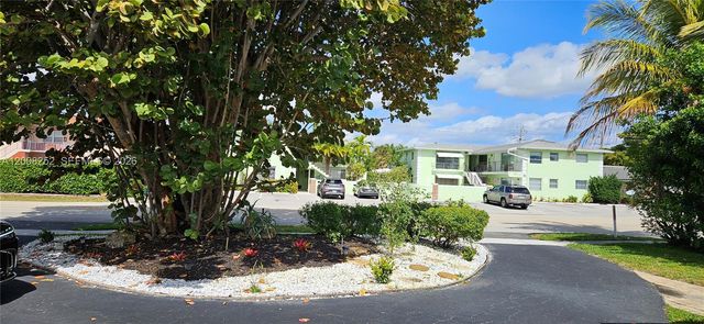 1740 NE 56th St, Fort Lauderdale, FL 33334