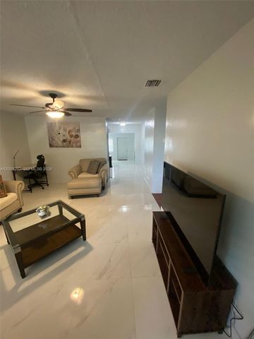 1740 NE 56th St, Fort Lauderdale, FL 33334