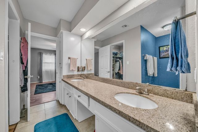 6514 Vialinda Drive, Houston, TX 77083