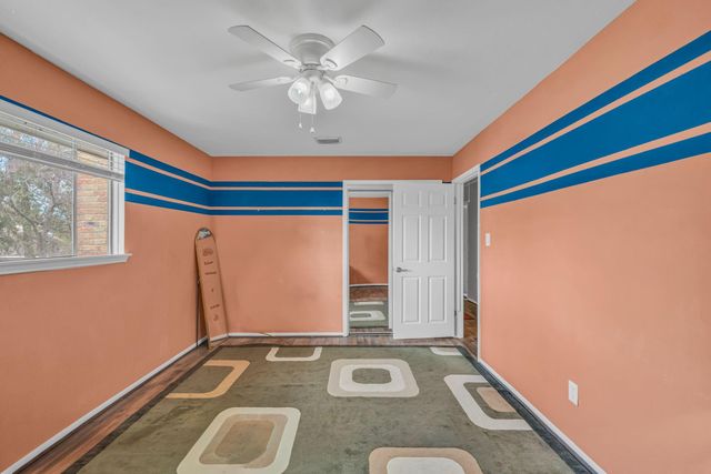 6514 Vialinda Drive, Houston, TX 77083