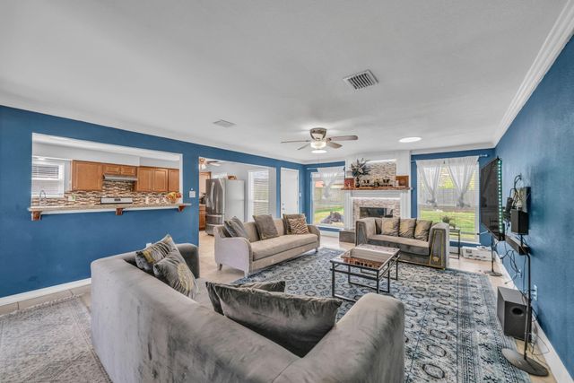 6514 Vialinda Drive, Houston, TX 77083