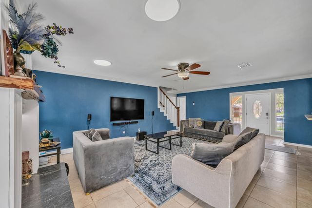 6514 Vialinda Drive, Houston, TX 77083