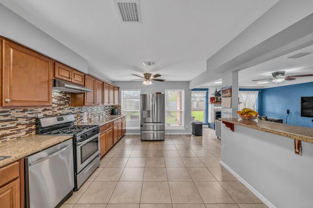 6514 Vialinda Drive, Houston, TX 77083