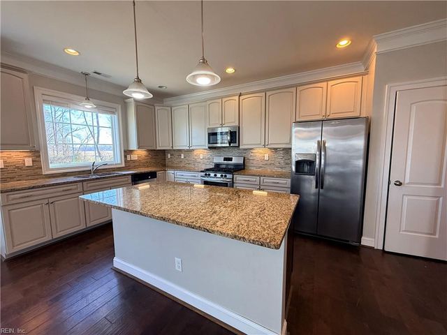 2639 River Watch DR, Suffolk, VA 23434