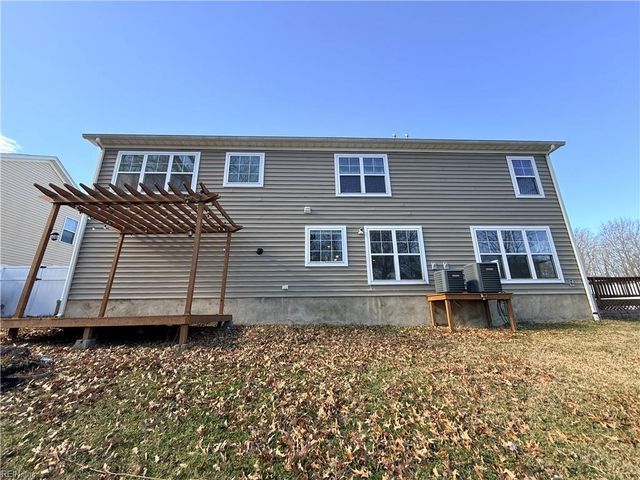 2639 River Watch DR, Suffolk, VA 23434