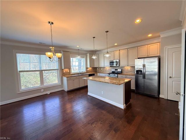 2639 River Watch DR, Suffolk, VA 23434