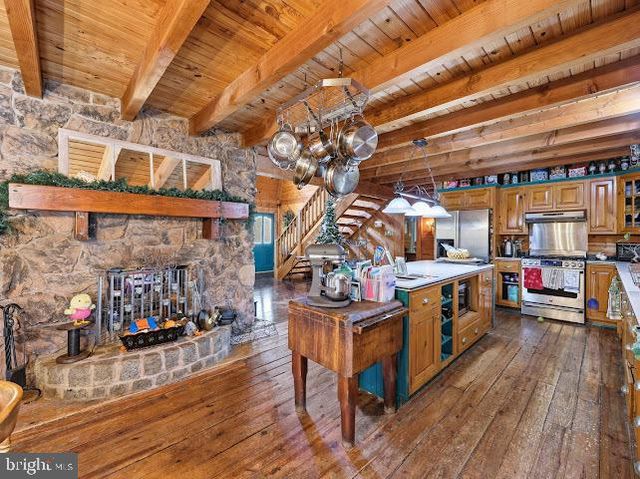 924 S MAYS LANDING RD, Hammonton, NJ 08037