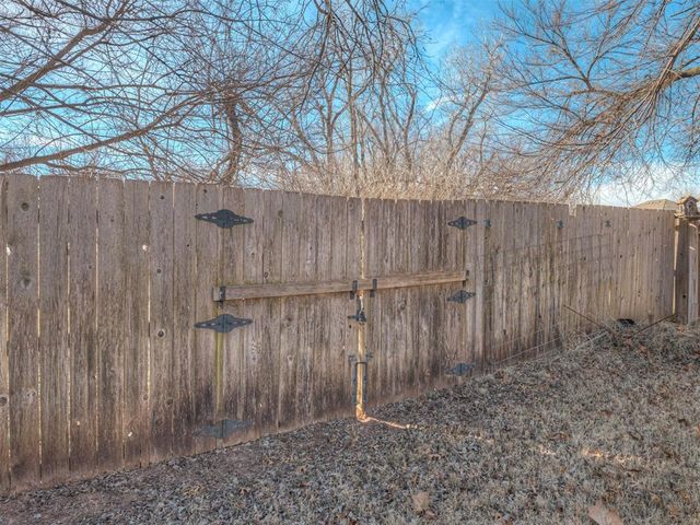 1308 N Jamestown, Edmond, OK 73003