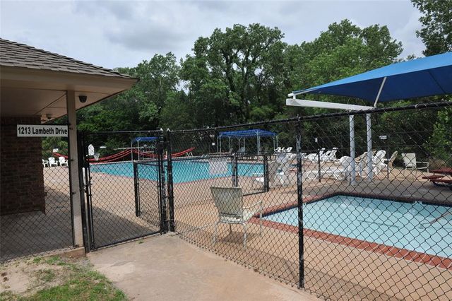 1308 N Jamestown, Edmond, OK 73003