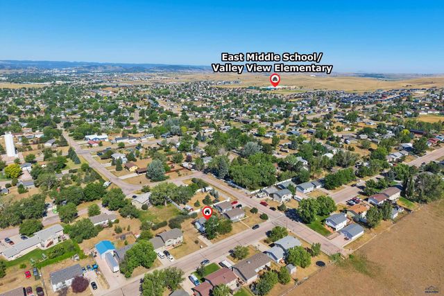 1715 ENNEN DR, Rapid City, SD 57703