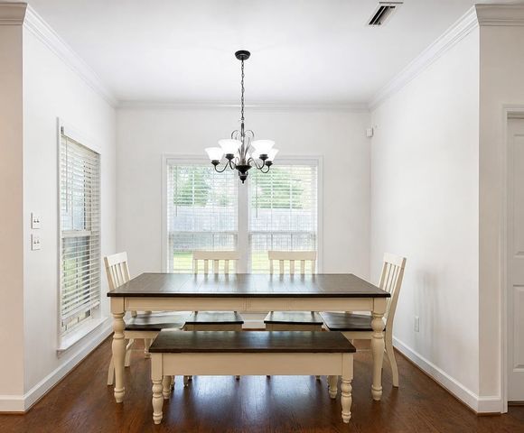 537 Edinburgh Way, Dothan, AL 36305