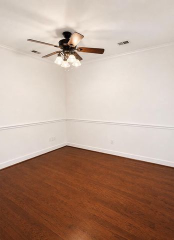 537 Edinburgh Way, Dothan, AL 36305