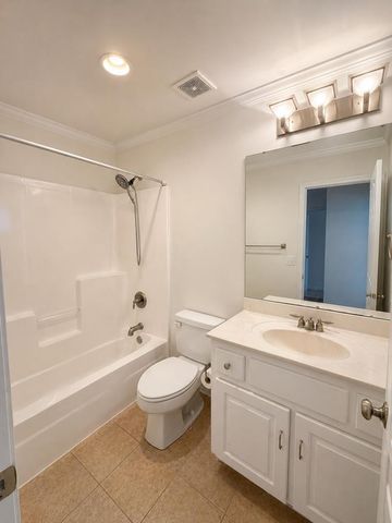 537 Edinburgh Way, Dothan, AL 36305