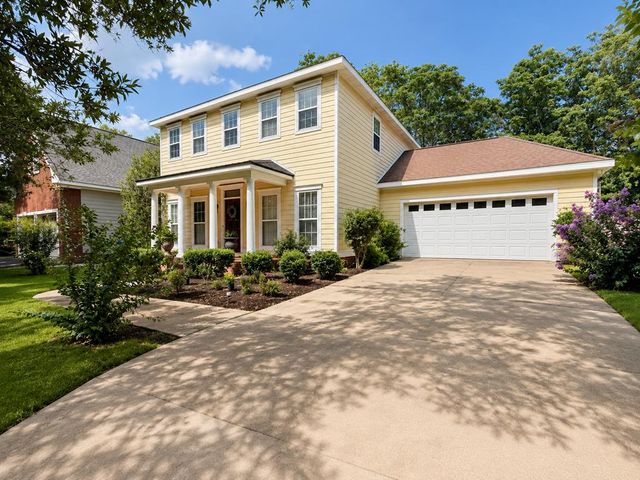 537 Edinburgh Way, Dothan, AL 36305