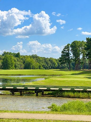 537 Edinburgh Way, Dothan, AL 36305