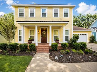 537 Edinburgh Way, Dothan, AL 36305