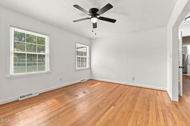 1706 Mcgougan Road, Fayetteville, NC 28303