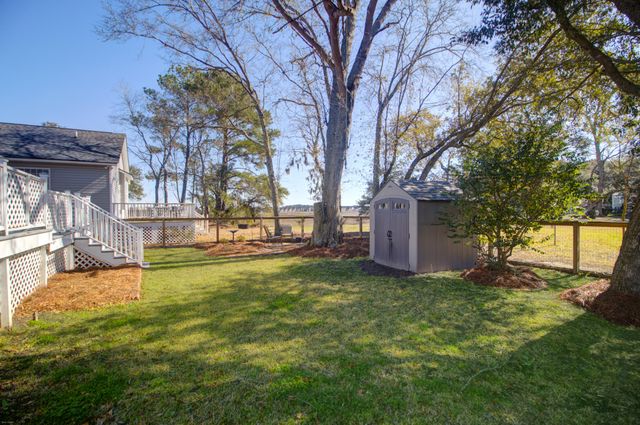 2111 Razorback Lane, Charleston, SC 29414