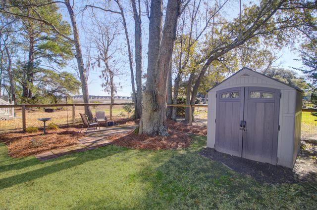 2111 Razorback Lane, Charleston, SC 29414