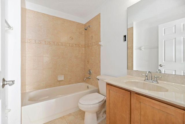 11497 SW Glengarry Court, Port St Lucie, FL 34987
