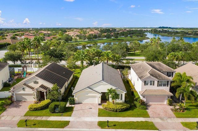 11497 SW Glengarry Court, Port St Lucie, FL 34987