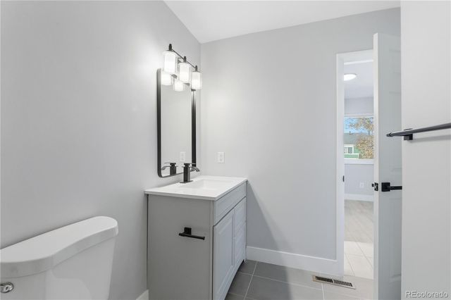 932 S Peoria Street, Aurora, CO 80012