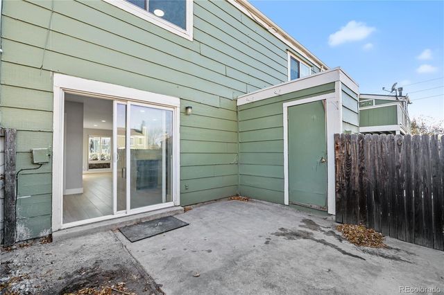 932 S Peoria Street, Aurora, CO 80012